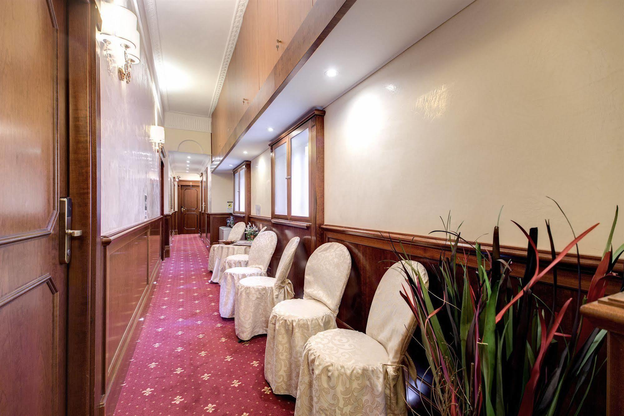 Esedra Inn Rome Bagian luar foto
