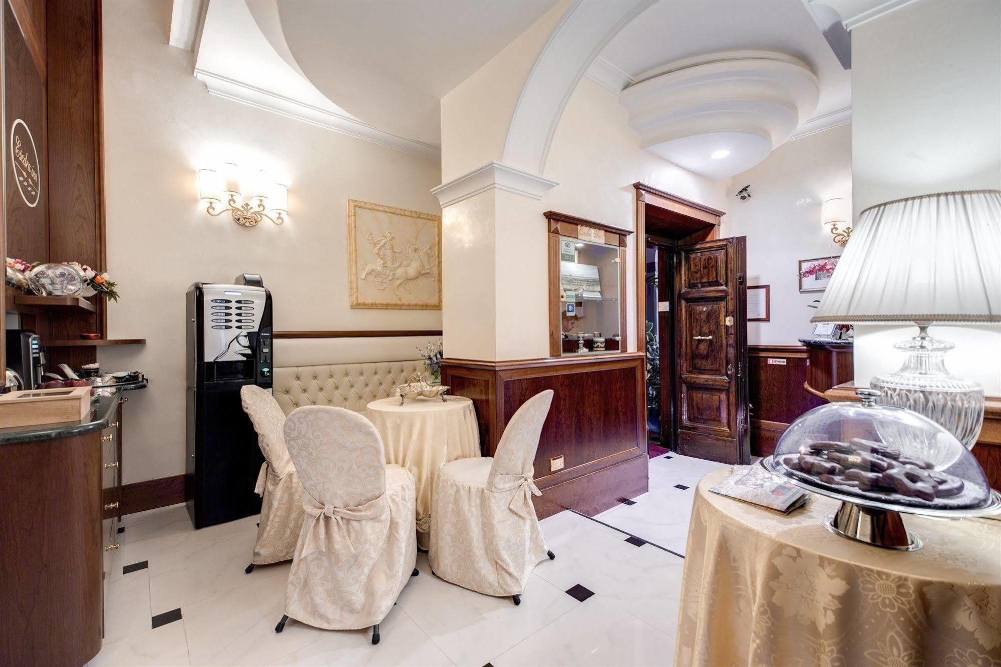 Esedra Inn Rome Bagian luar foto